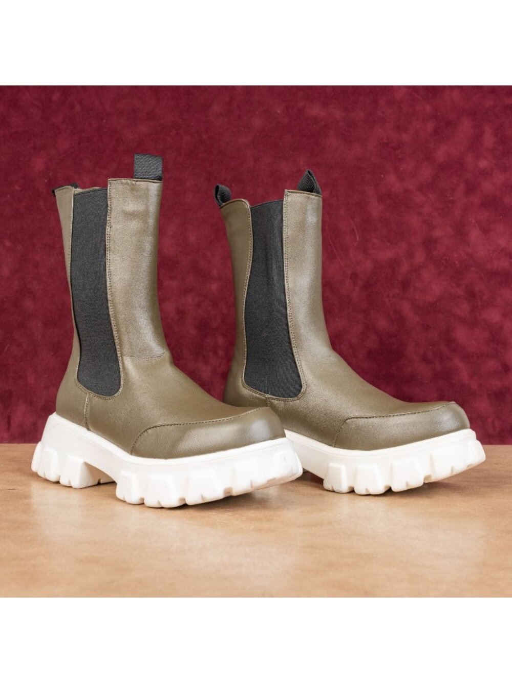 Brian Co Women Green Comfortable Vegan Leather Lightweight Festival Boots sz 7.5